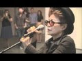¿Por qué Yoko Ono grita así en los escenarios?