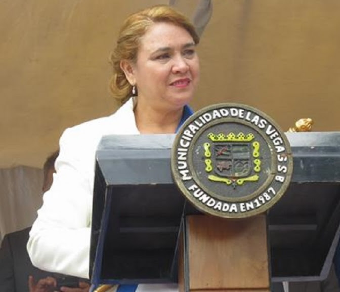 Alcaldesa Tona Pineda Castellanos, del Partido Nacional, denunciada por amenazar regidores de la oposición