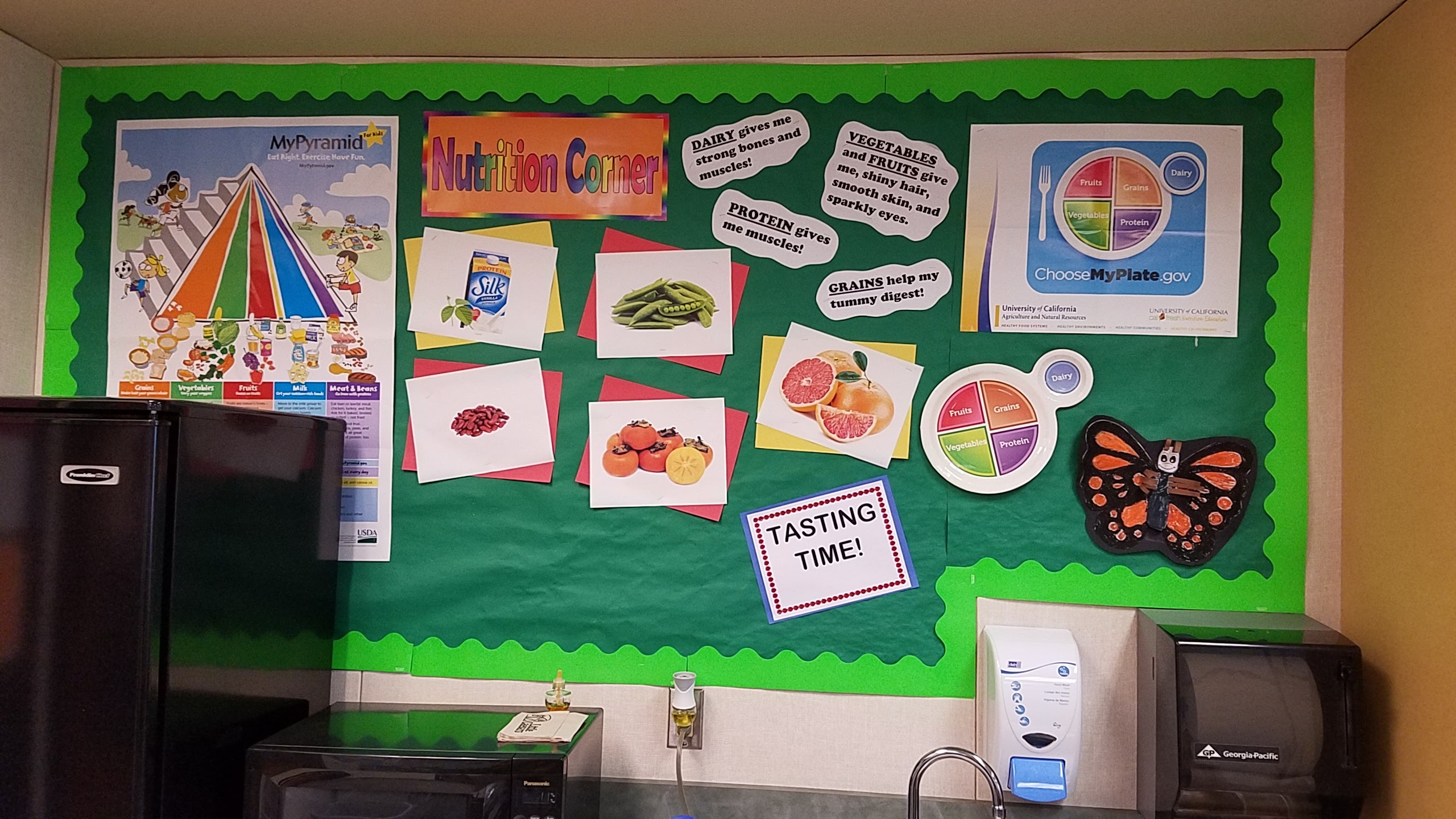 Food And Nutrition Bulletin Board Ideas