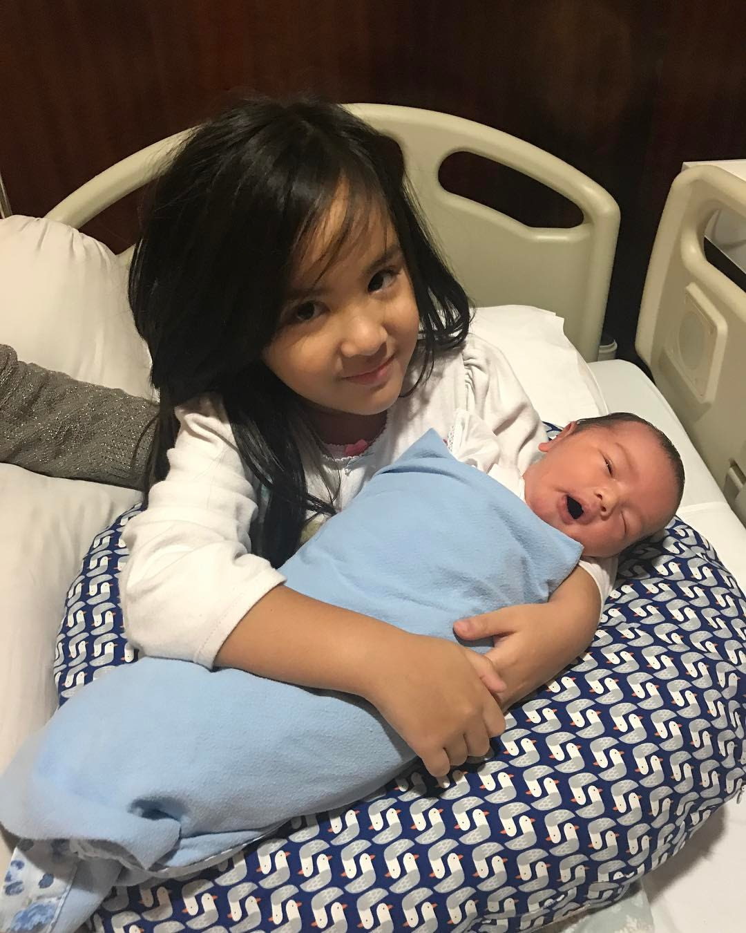 ,anak ibu dan anak kecil bokep viral tante hotel. Anak kecil vs tante bandung hotel viral mesum 2018. 18 anak kecil. Dhea imut 3gp. 18 anak kecil.