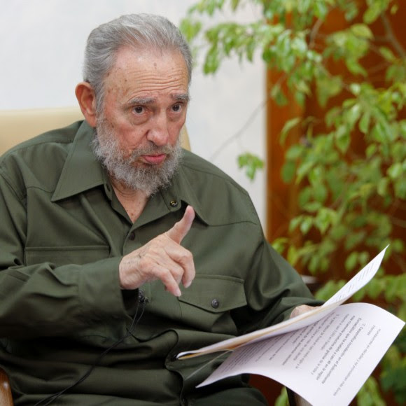 Fidel Castro durante el encuentro con periodistas venezolanos