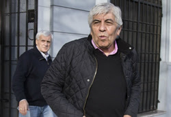 El Ángel y El Charol