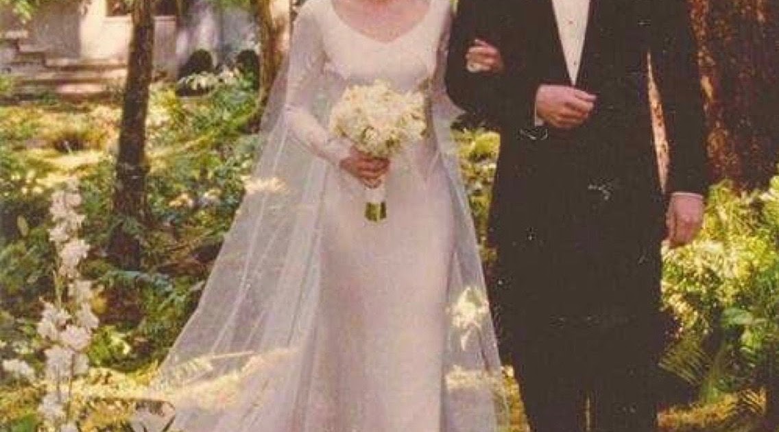 bella swan wedding look