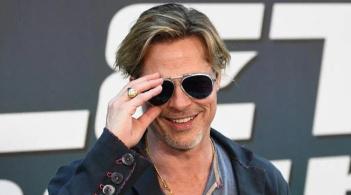 Brad Pitt surprises ‘Bullet Train costars, decides to do the interview ‘shirtless