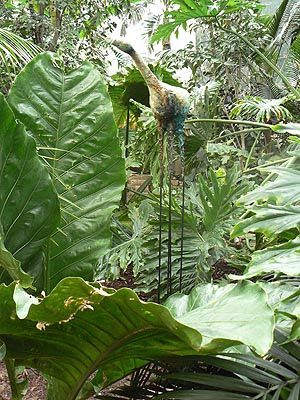 grandes feuilles et sculpture.jpg