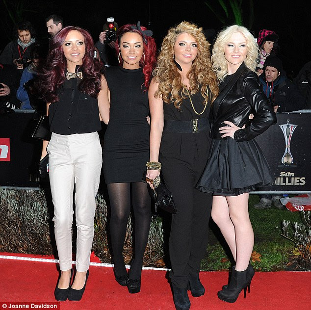 http://i.dailymail.co.uk/i/pix/2011/12/19/article-2076265-0F3A5FA300000578-705_634x632.jpg