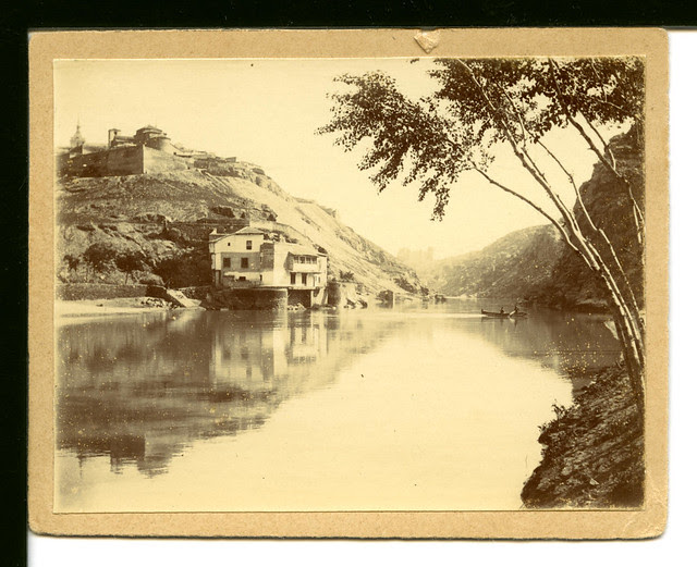 Casa del Diamantista a principios del siglo XX. Fotografía de D. Pedro Román Martínez. Diputación de Toledo, Centro de Estudios Juan de Mariana