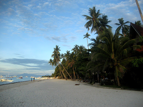 Alona Tropical - Beach Front