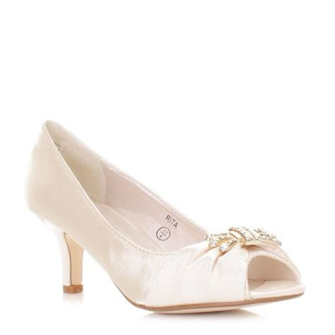 Ivory Satin Peep Toe Kitten Heel Wedding Shoes SIZE 3 8 Ivory Satin Peep Toe Kitten Heel Wedding Shoes SIZE 3 8