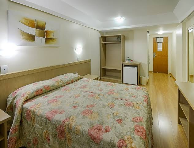 https://www.nacionalinn.com.br/hoteis/hotel-golden-park-curitiba