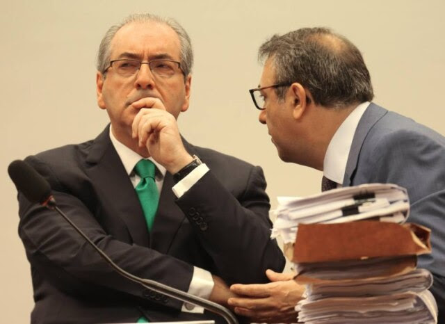 Presidente afastado da Câmara, Eduardo Cunha (PMDB-RJ), ouve conselhos do advogado Marcelo Nobre no Conselho de Ética