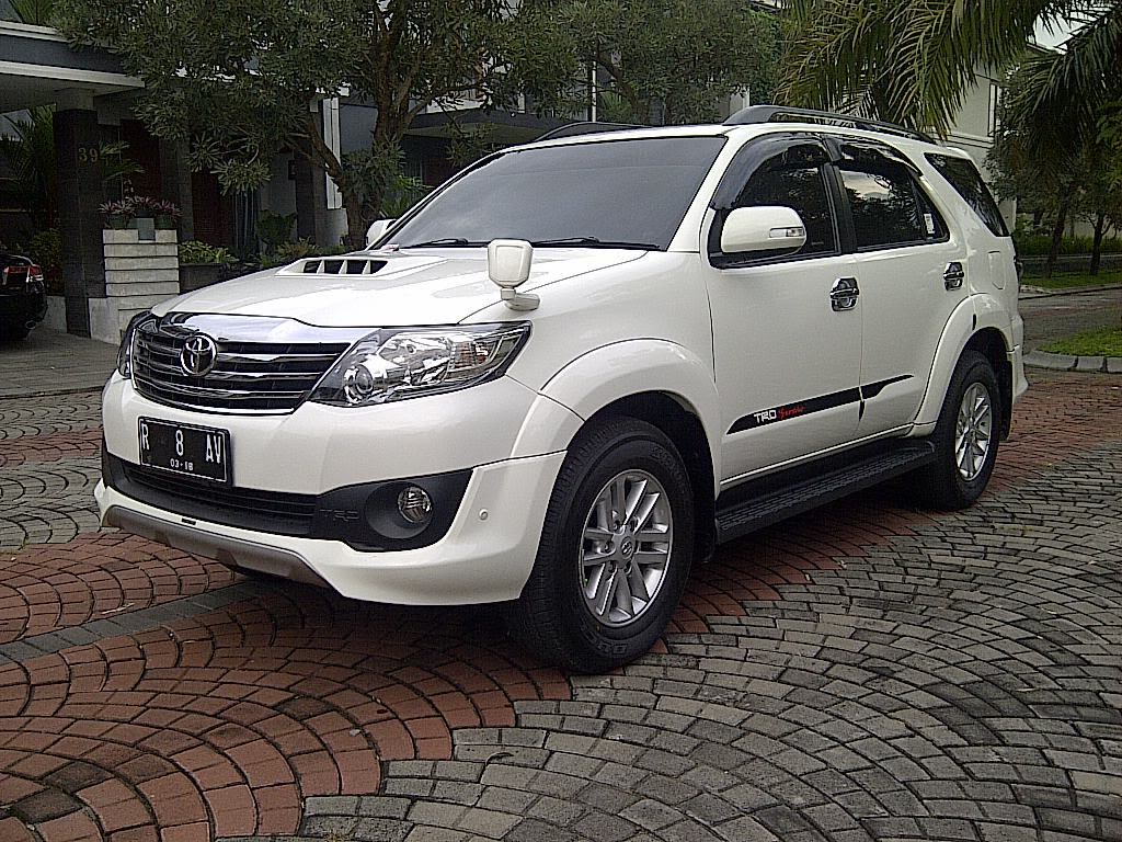 Kumpulan Modifikasi  Mobil Fortuner Putih  Terbaru Modifotto