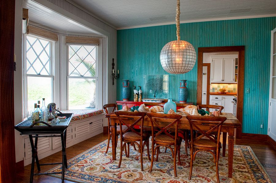 10 Dining Rooms with Snazzy Striped Accent Walls