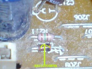 resistor-180-ohm-mainboard-televisi-sanyo-300x225