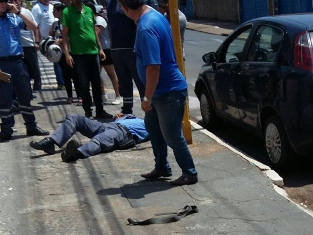 Agente foi agredido com barra de ferro (Foto: Felipe Pugliese / TV TEM)