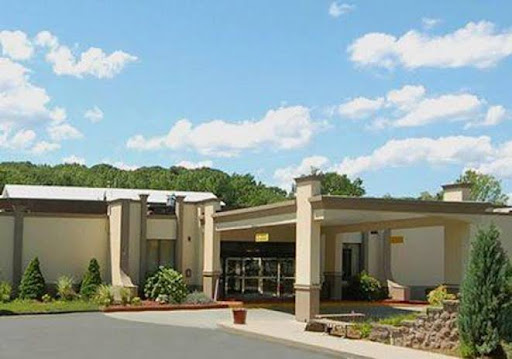 Hotel «Clarion Hotel & Aqua Lagoon Waterpark», reviews and photos, 1080 Riverdale St, West Springfield, MA 01089, USA