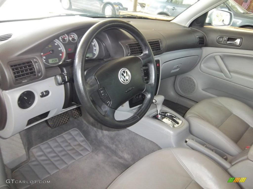 2002 Volkswagen Passat Interior