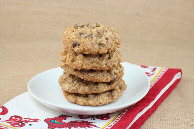 Maple Oatmeal Chocolate Chip Cookies