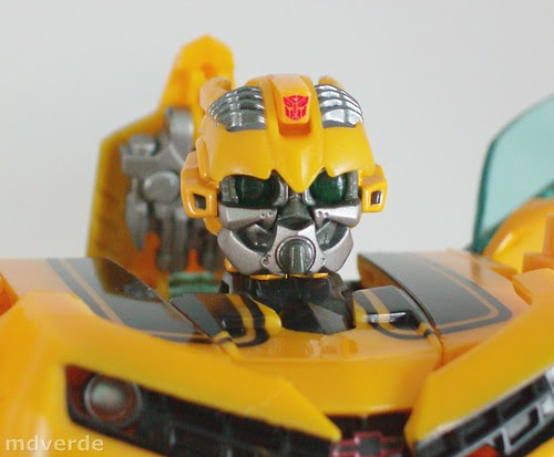 Transformers Bumblebee Human Alliance RotF - modo robot