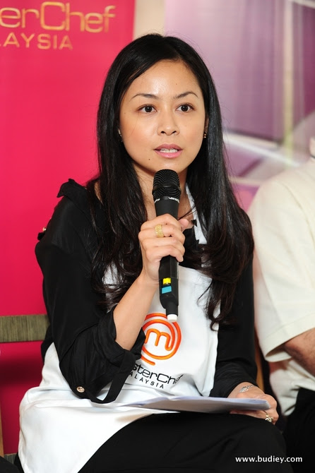 Pengurus Saluran Ria, Puan Azlin Reza Azmi (MCM)
