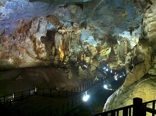 http://farm6.static.flickr.com/5188/5643015646_c2291c0a45.jpg