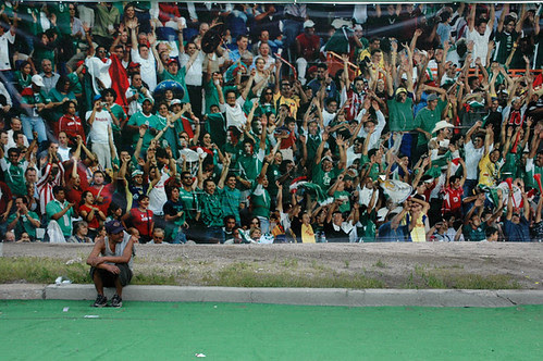 fans with man sitting team mexico web