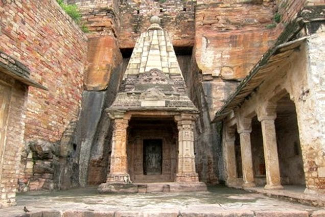 சதுர்பூஜா கோயில் சதுர்பூஜா கோயில்