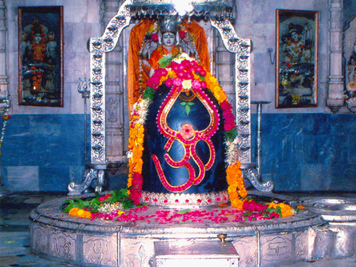Twelve Jyotirlingas (Dwadasha Jyotirlinga) Darshana - Somnath Temple, Gujarat Twelve Jyotirlingas (Dwadasha Jyotirlinga) Darshana - Somnath Temple, Gujarat