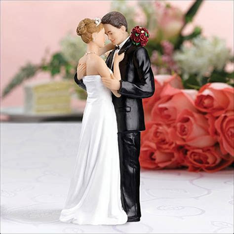 Unique and Funny Ideas of Wedding Cake Toppers Page 2 of Unique and Funny Ideas of Wedding Cake Toppers Page 2 of