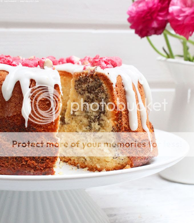 Lemon Poppy Seed Cake // Whatinaloves.com Mohnkuchen, Gugelhupf, Ranunkeln, Kuchenliebe