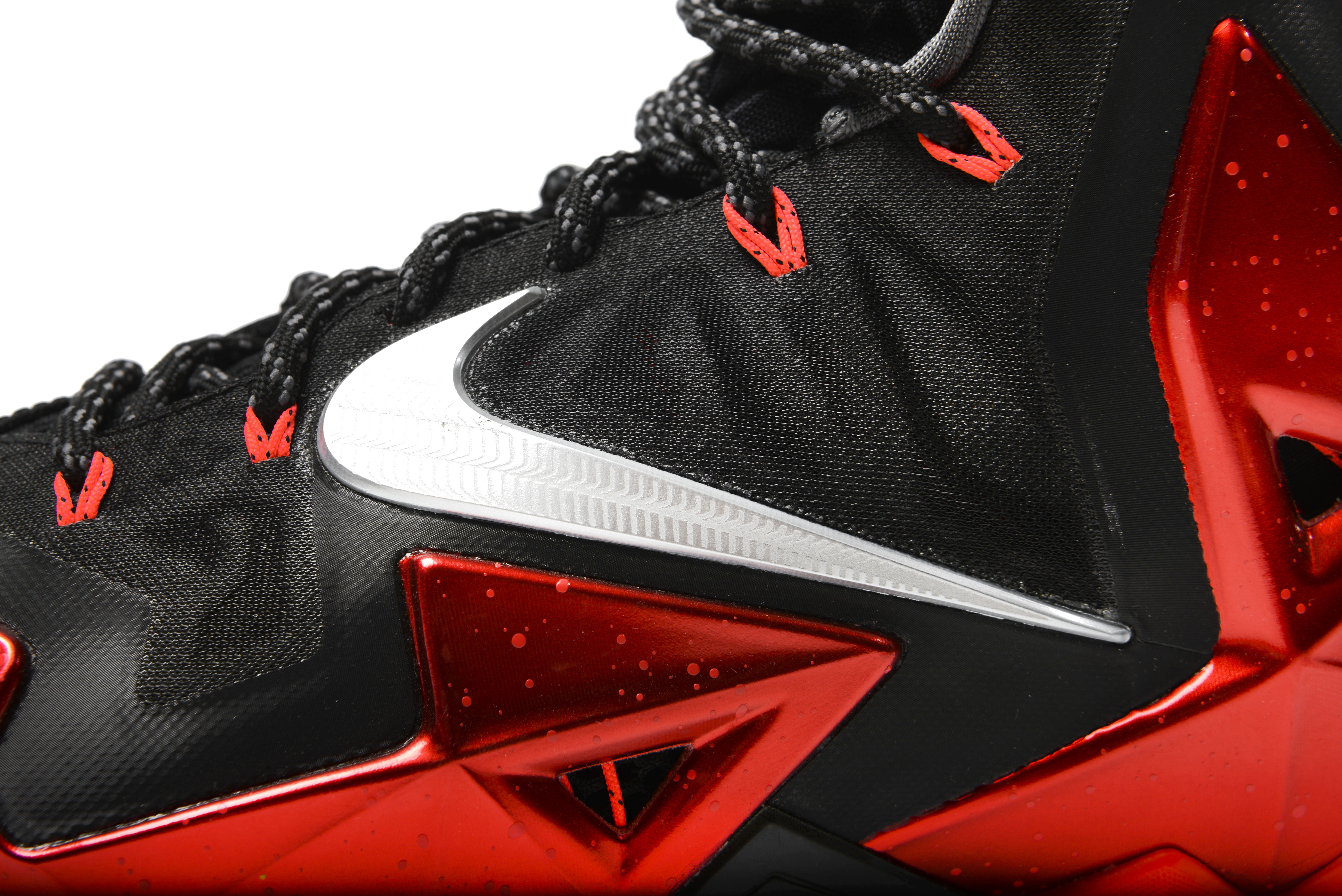 lebron james shoes evolution