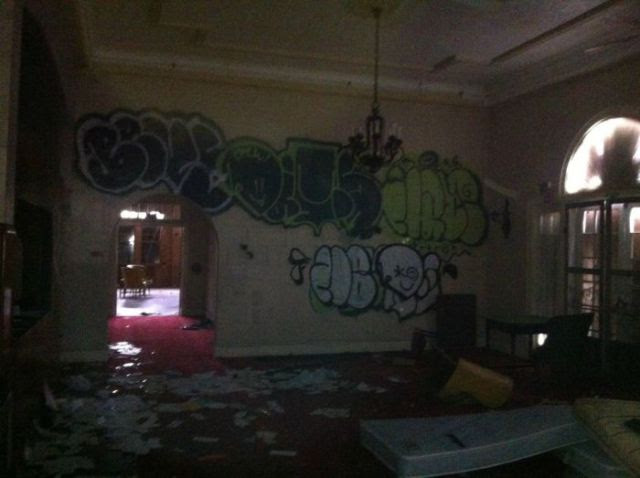 Derelict New York City Hotel Remains Abandoned