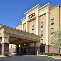 Hampton Inn & Suites Muncie