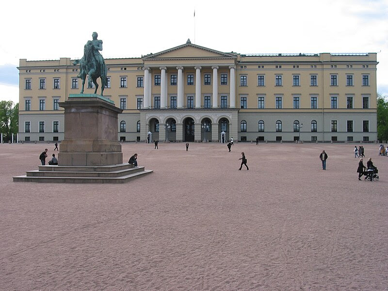 Archivo:Slottsplassen.jpg