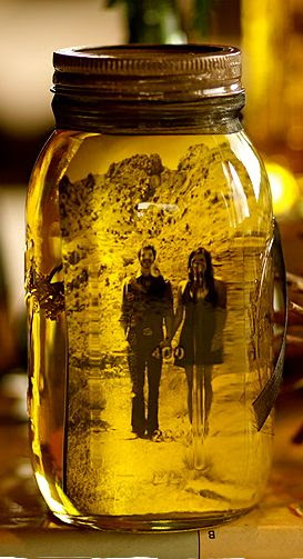 Put a picture in a mason jar and add olive oil!
