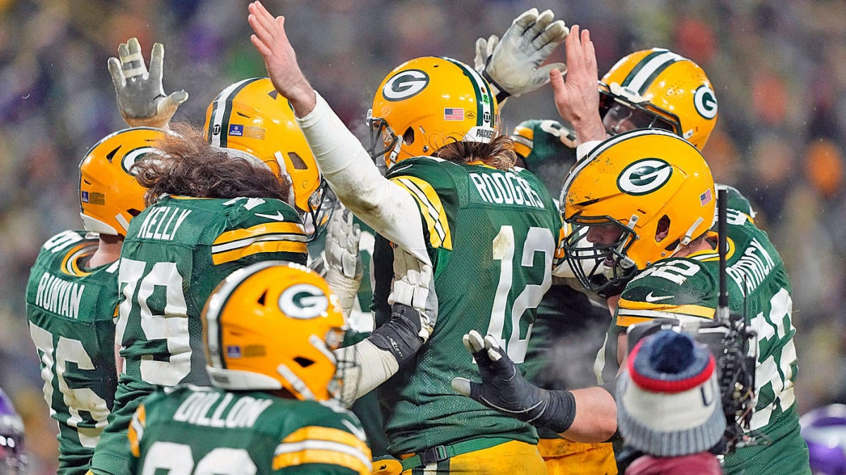 2022 NFL Playoff Bracket Projection: Aaron Rodgers achieves rare feat as Packers top Chiefs in Super Bowl LVI