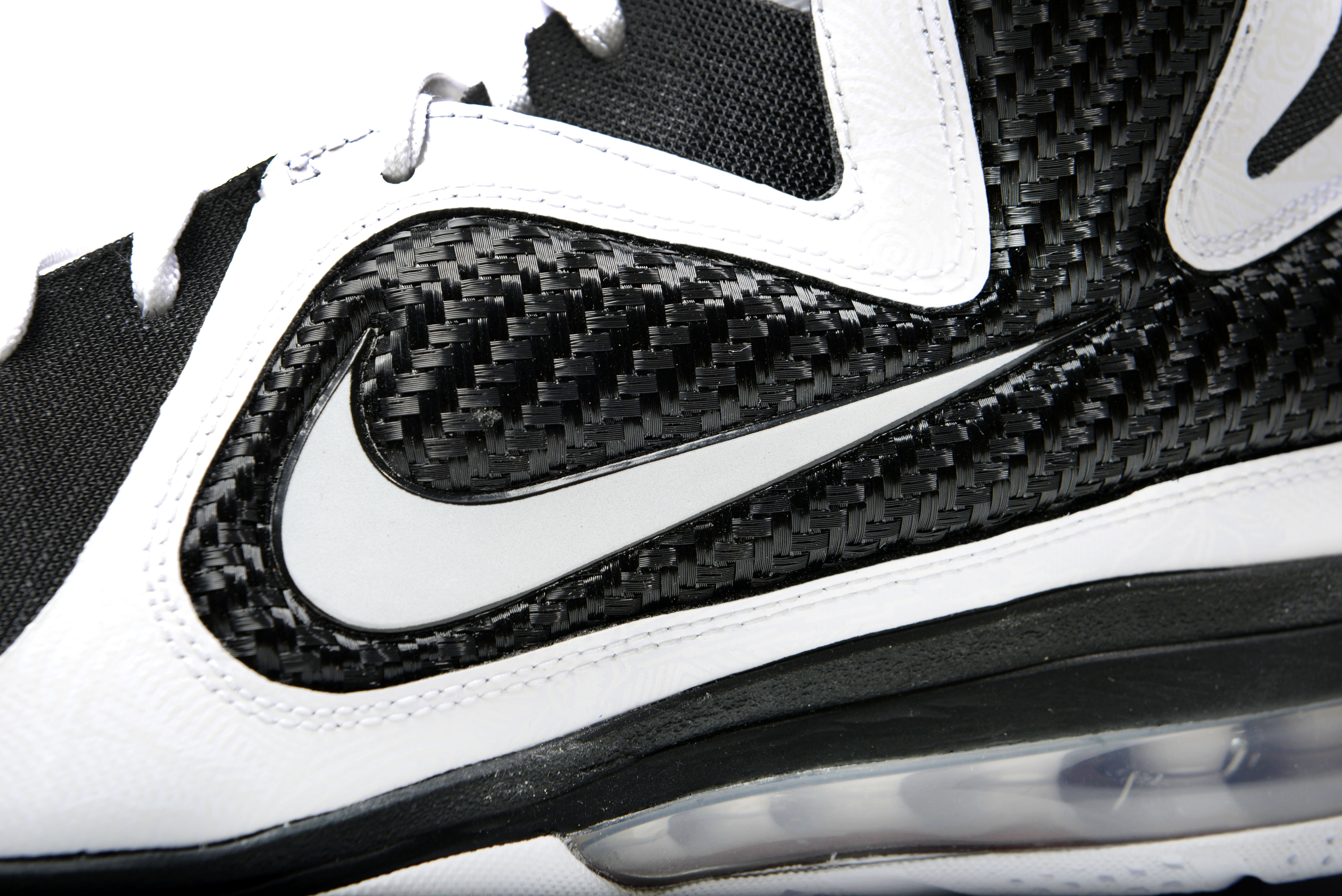 lebron james shoes evolution