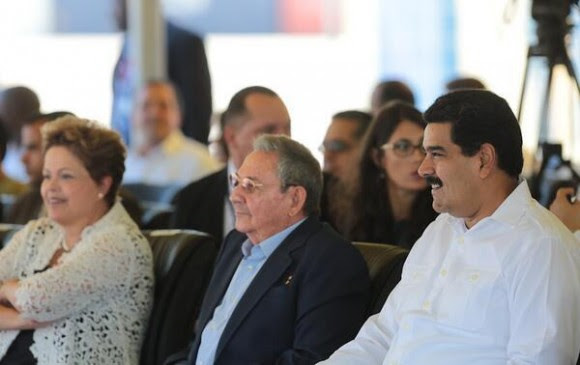 Junto a Raúl y a Dilma, el presidente venezolano Nicolás Maduro. Foto: Prensa Presidencial/ Venezuela