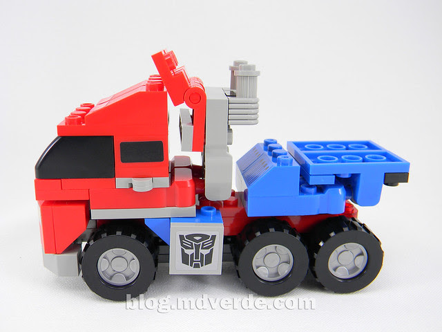 Transformers Optimus Prime Kre-O - modo alterno
