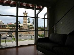 Semaphore Blue Apartments Adelaide