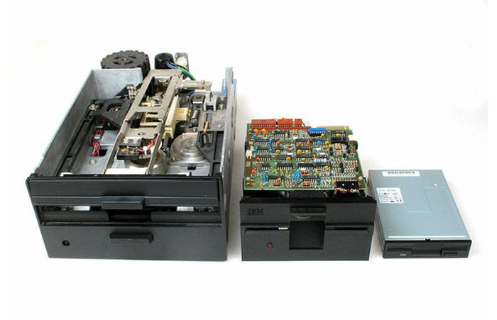 Tech Sounds You Don’t Hear Anymore (13 pics) Tech Sounds You Don’t Hear Anymore (13 pics)