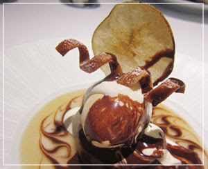 銀座「Le Chat Souriant」にて、デザートは洋梨とチョコレート