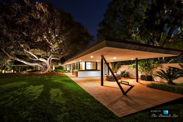 Modern patio