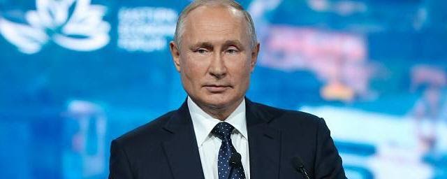 Владимир Путин поддержал идею об увеличении туристического кешбэка для путешествующих по ДФО