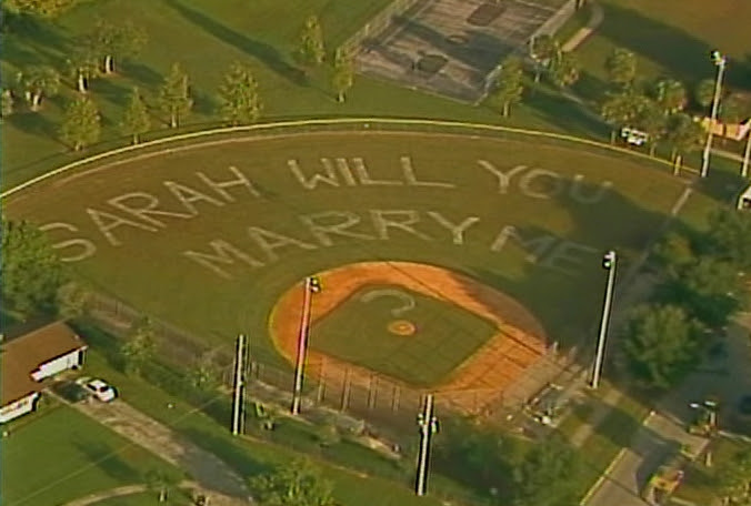 Sarah-will-you-marry-me-baseball-field-1014