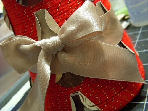 Bow on Yarn Tree