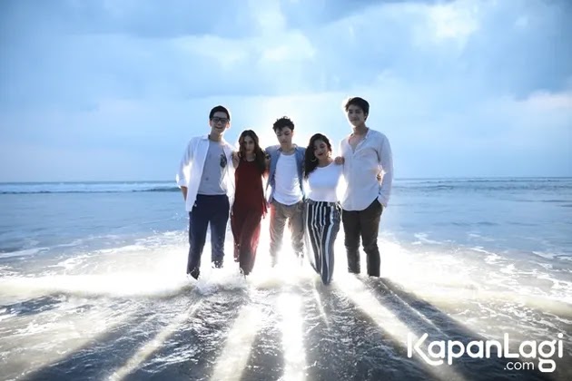 15 Gaya Foto Anak Hits Di Pantai Inspirasi Untuk Gaya