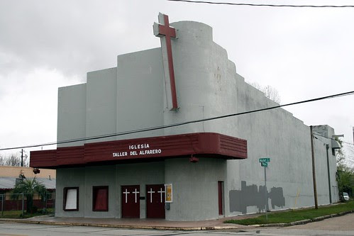 side view of bay theater