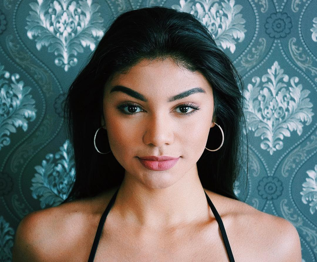 Profil Jihane Almira - Actris Indonesian