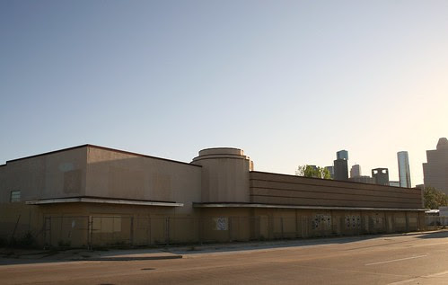 settegast estate building full front view